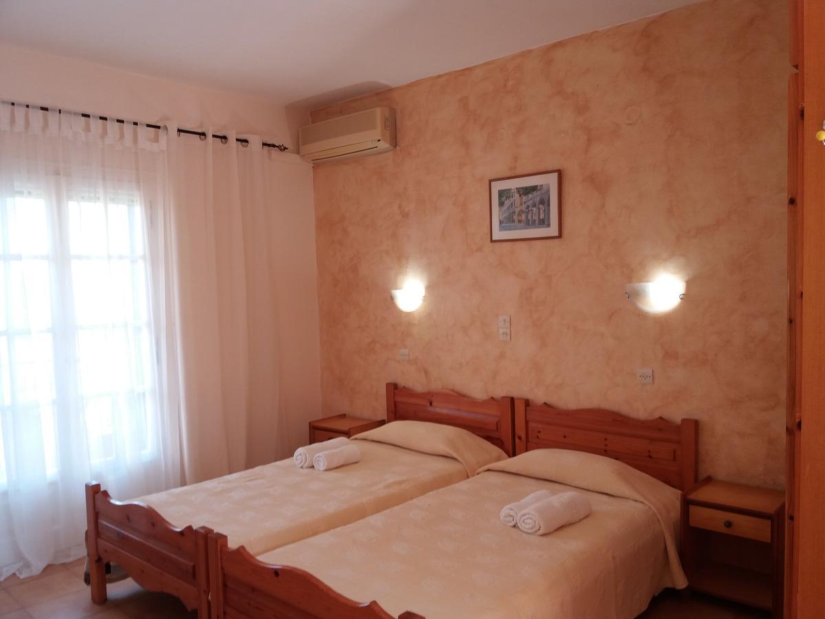 Apartment Athineos *